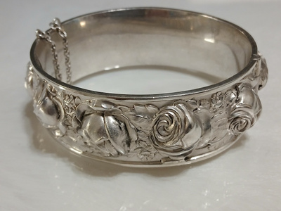 Vintage design Kello Oy hopea rannekoru rannerengas