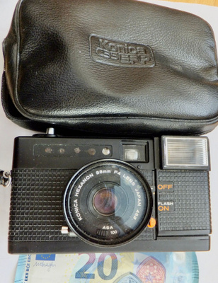 VANHA Kamera Konica C35 EFP