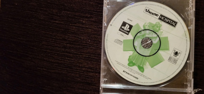 Sony PlayStation 1 Theme Hospital BFX06101048D peli