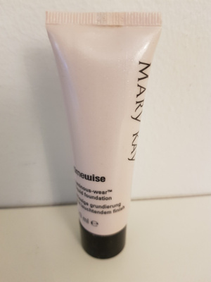 Mary Kay TimeWise Luminous-Wear Liquid Meikkivoide