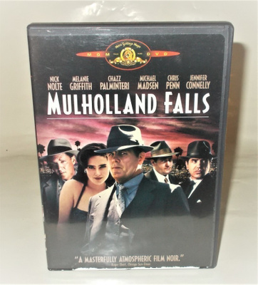 MULHOLLAND FALLS  (Lee Tamahori)