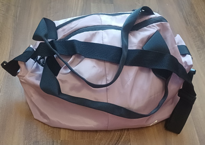 Naisten urheilulaukku Puuteriroosa
