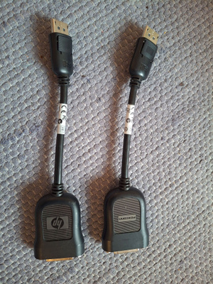 DisplayPort-DVI video adapter