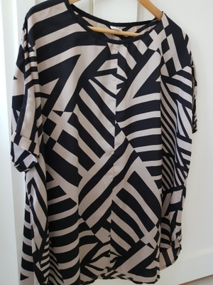 Very by Vero Moda kuosillinen Tunika / Tunikamainen Paita 38