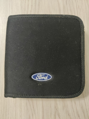 Ford levykansio