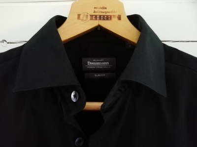 Dressman Musta Premium Stretch -paita slim fit M