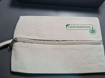 Meikkilaukku
