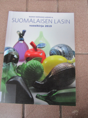 Suomalaisen lasin vuosikirja 2019