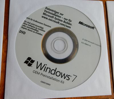 Original Microsoft Windows 7 OEM Preinstallation Kit- DE