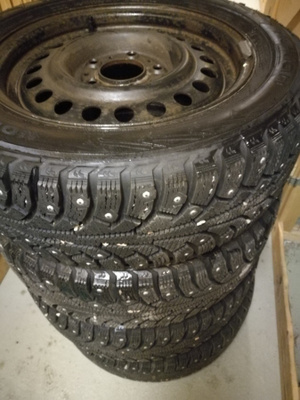 Nasta talvirenkaat Nordman R 15 NOKIA (BMW) vanteilla, 4 kpl