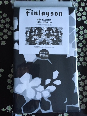 Pöytäliina Floora Finlayson Uusi paketissaan