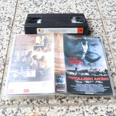 Rikollisin aikein - VHS