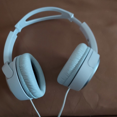 * Sony Stereo Kuppikuulokkeet 20-50 000 kHz Lue Kuvaus