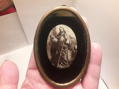 Pieni soikea jeesus taulu