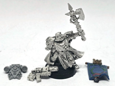 WH40K - Space Marines Black Templar Captain [S73]