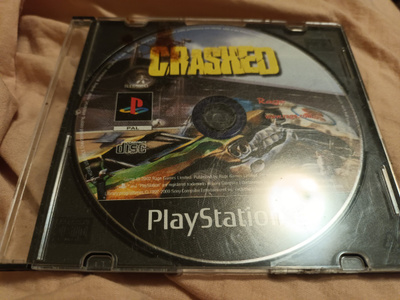 PlayStation 2 Crashed SLES-56843 peli rare