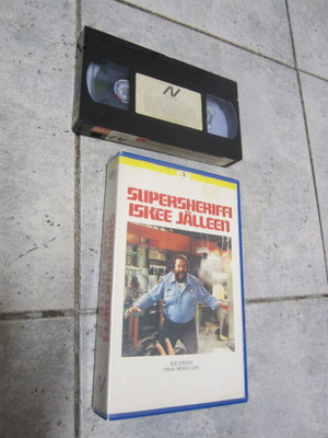 Supersheriffi Iskee Jälleen (1980) VHS