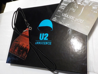 U2 - EXPERIENCE + INNOCENCE TOUR 2018 VIP KIT SET