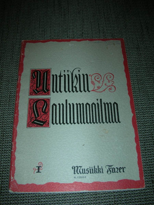 Nuottikirja Antiikin laulumaailma 1