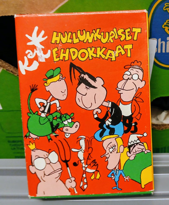 Kari SuomalaInen "Hullunkuriset ehdokkaat korttipeli"