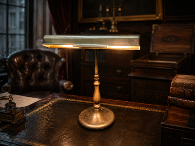 Elegantti Art Nouveau – pianovalaisin, n. 1960–1970