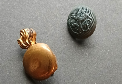 Leijonanappi ja tykistömerkki?