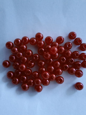 4mm punainen pyöreä helmi