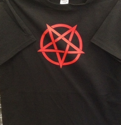 Pentagram tähti logo t-paita koko M, musta