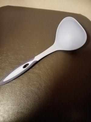 Tupperware kauha uusi