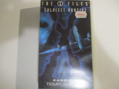 VHS THE X-FILES KANSIO 8