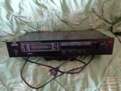 JVC Stereo A-K100 Amp/JVC T-K100L  Tuner/JVS R-K Receiver