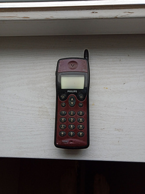 Philips Fizz TCD 312/2E harvinainen vintage matkapuhelin -96