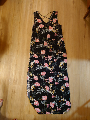 Vero Moda musta ruusumekko viskoosia koko s