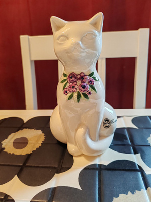 Kissa figuuri desing by Rosa Ljung