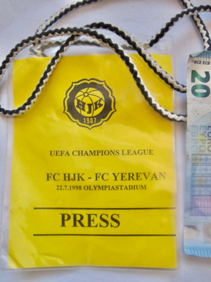 Lehdistöpassi Jalkapallo Mestareiden Liiga HJK -Yerevan 1998