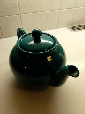 Vihreä teekannu 1,2L