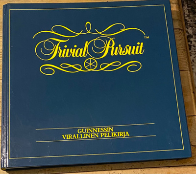 TRIVIAL PURSUIT GUINNESSIN VIRALLINEN PELIKIRJA