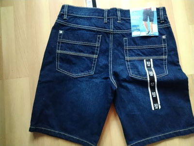 LIVERGY Shortsit koko 32" / 48-koko Farkut.