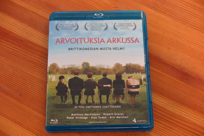 Arvoituksia arkussa blu-ray