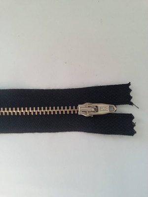 18 cm tummansininen metalli vetoketju