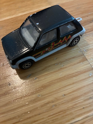 Renault 5 Majorette vanha pikkuauto n 1/64