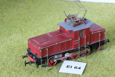#El64 Märklin 3002 CEB800 sähköveturi
