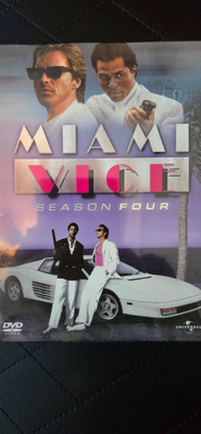 Miami Vice - 4. tuotantokausi (DVD) - AVAAMATON / MUOVEISSA