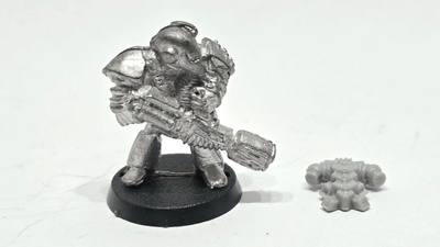WH40K - Space Marine with Multi Melta (Rogue Trader) [S114]