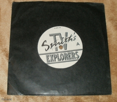 T.V. SMITH'S EXPLORERS ~ A World Of My Own ~ 7"  Adverts