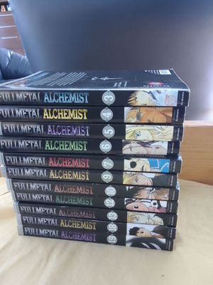 Fullmetal alchemist mangat  11 kpl