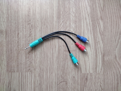 3,5 mm Mini AV uros - 3 RCA naaras adapteri