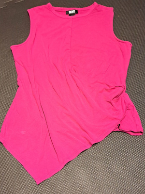 DKNY hihaton t-paita koko M