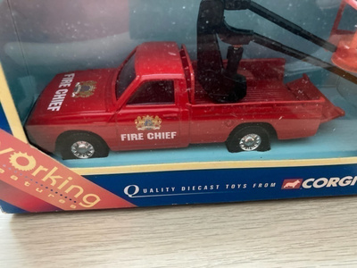 Mazda PickUp paloauto n 1/36. Vanha Corgi pienoismalli