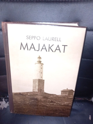 Seppo Laurell : Majakat ( SIS POSTIKULU )